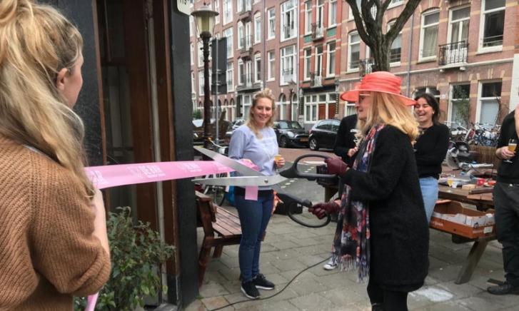 Gebrouwen door Vrouwen bar open